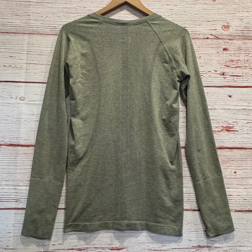Lululemon Swiftly Tech Long Sleeve 2.0 in Asphalt Grey / Lemon Vibe Sz 8